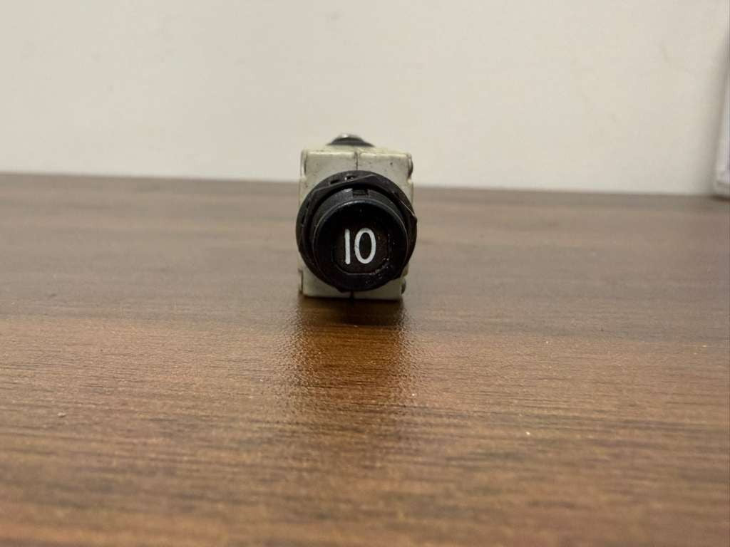 Klixon 7277-2-10 Push-Pull Circuit Breaker 10 Amp – As Removed